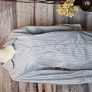 AVENUE THE BEDFORD PLUS SIZE BLUE WHITE STRIPED BUTTON-UP BLOUSE